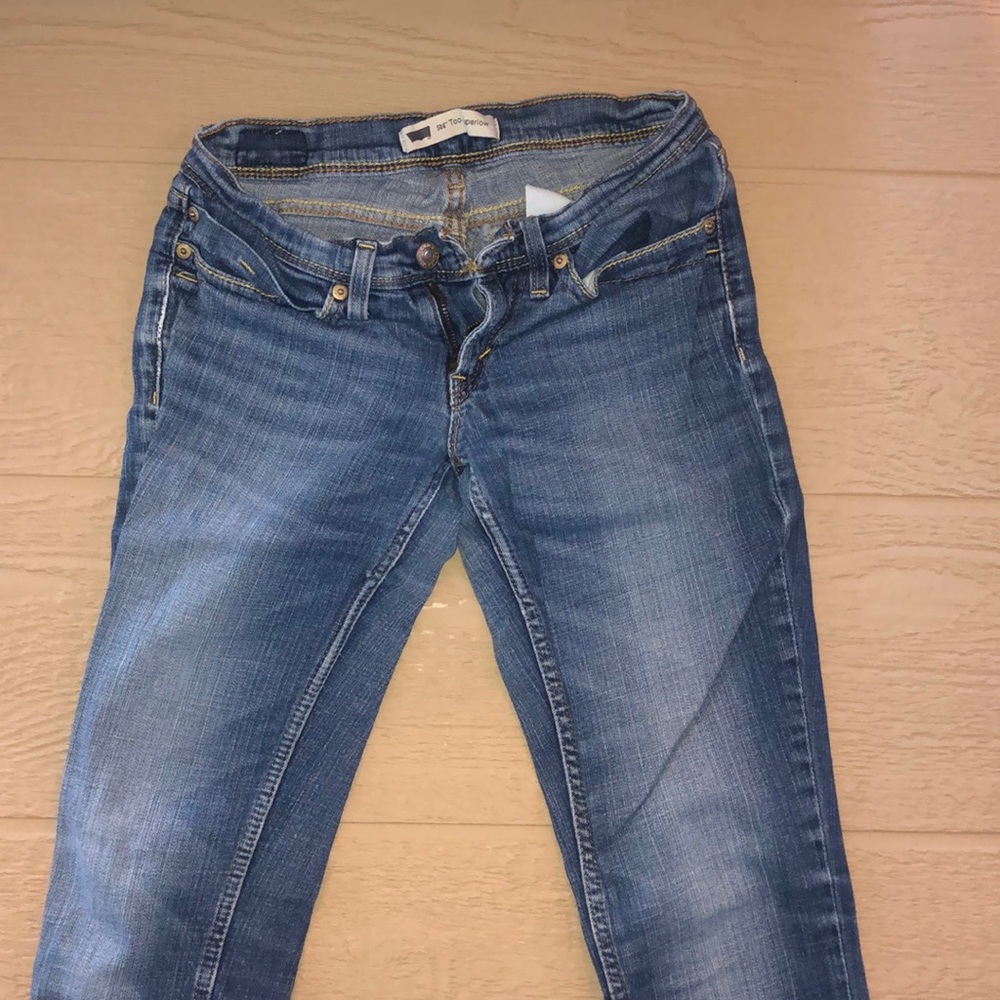 Levis 524 too superlow skinny jeans